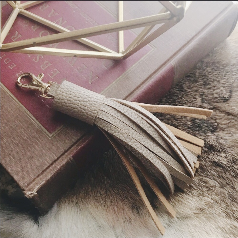 •Taupe Tassel•